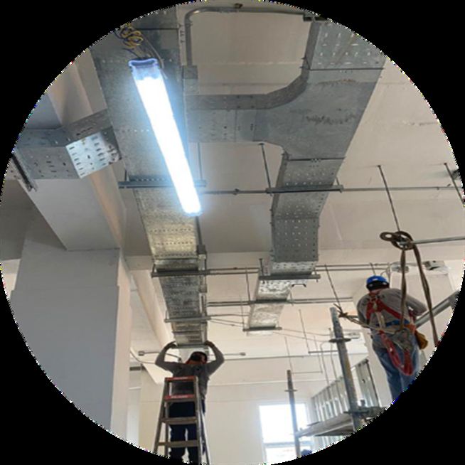 Overhead cable tray and lighting installation